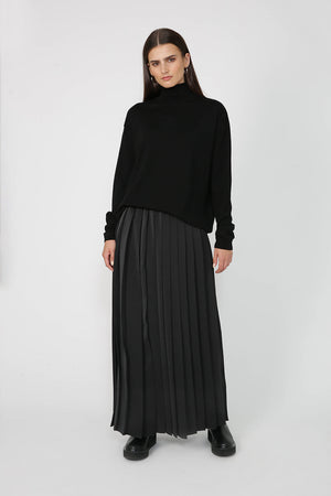 pleating skirt / black