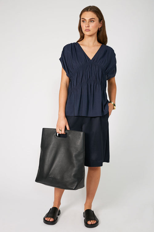 connection tee / french ink