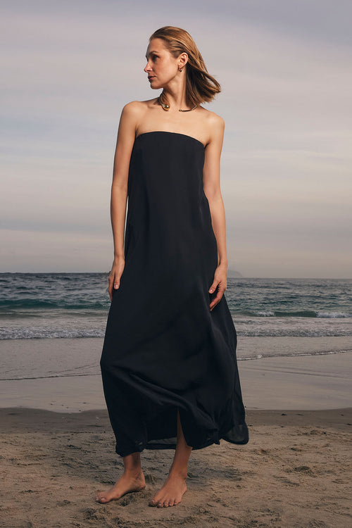 column dress / black