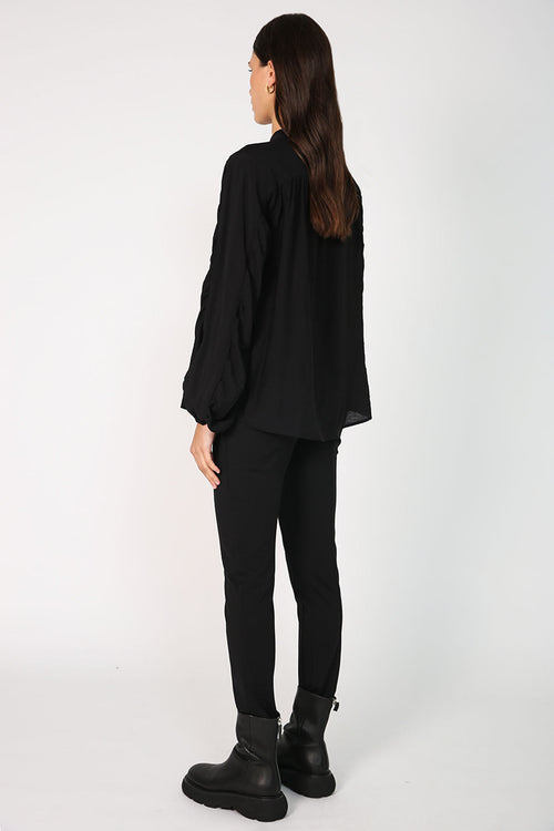assemble top / black