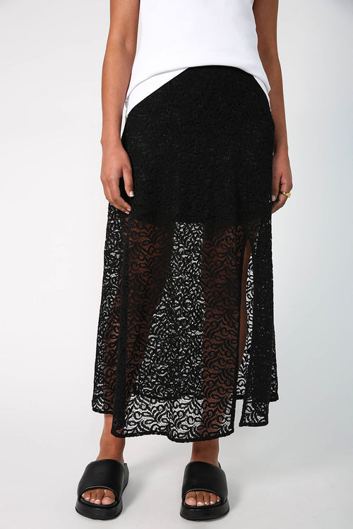 enchanted skirt / black lace