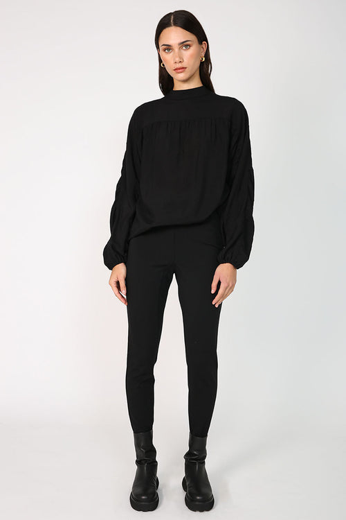 assemble top / black