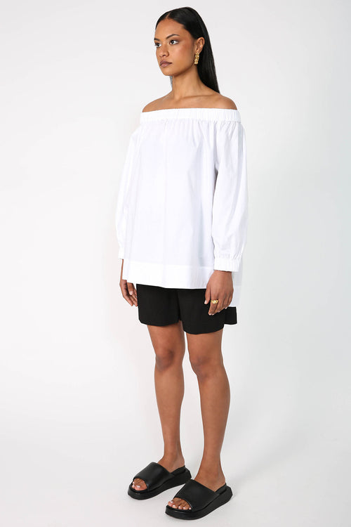 tense top / white
