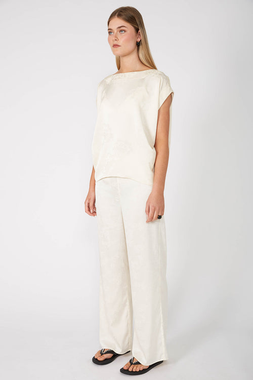 inter short sleeve top / cream flower jacquard