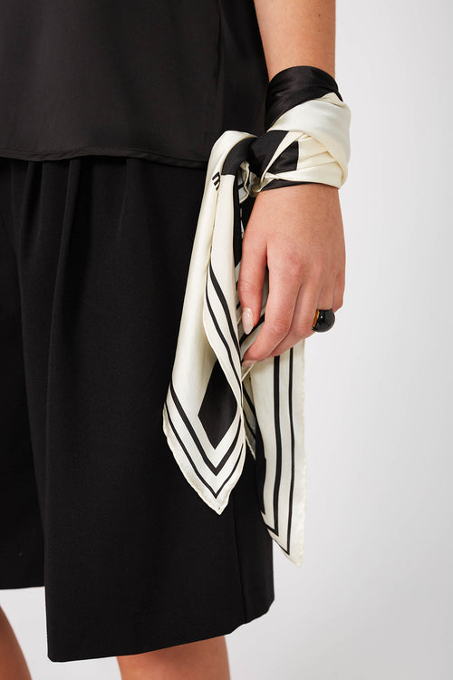 polka dot scarf / black|ivory