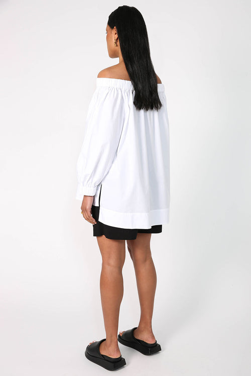 tense top / white