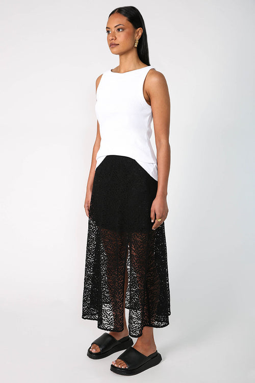 enchanted skirt / black lace