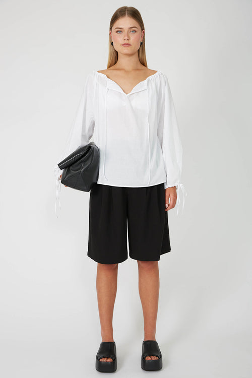 limit top / white