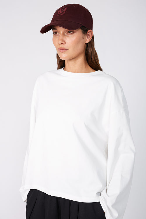 pillar cap / dark sangria red