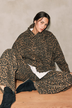 conceal cropped shacket / camel black animal print