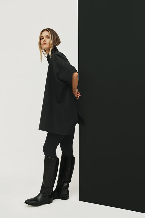funnel cape coat / black