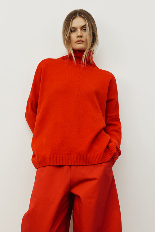 batched sweater / red