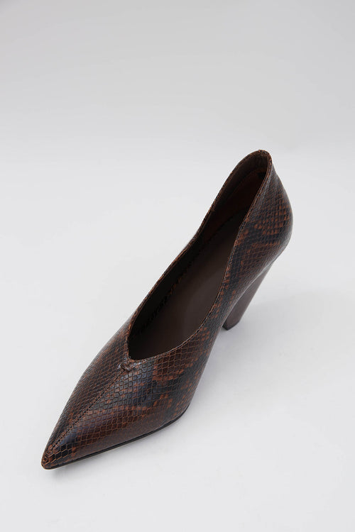 aim heel / sangria snakeskin
