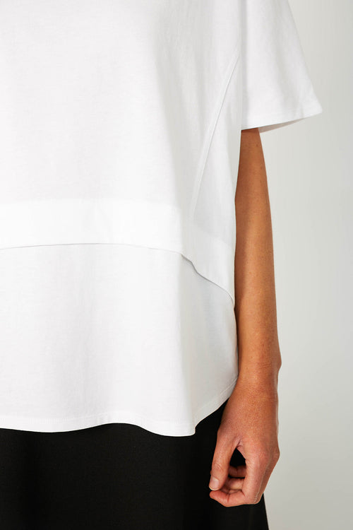 overturn tee / white