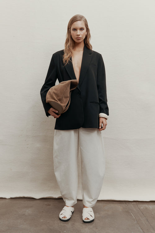 encased pant / bone