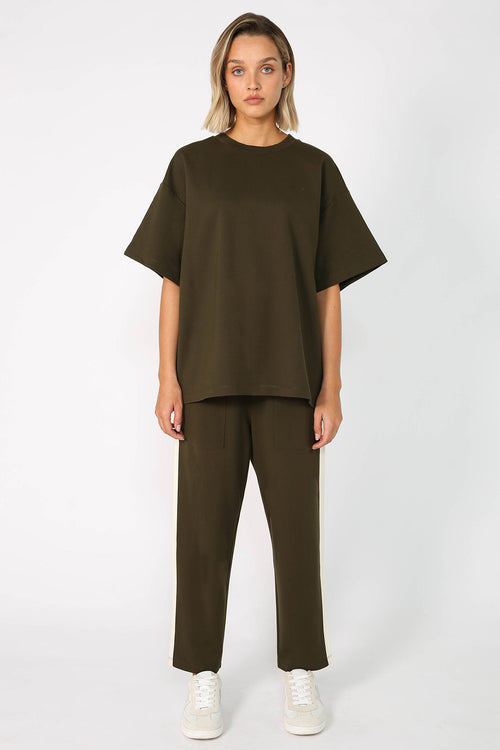 front runner kiss tee / khaki