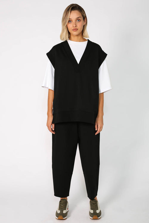lesson sweat vest / black