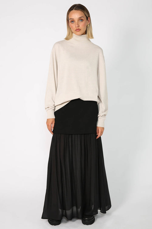resin skirt / black