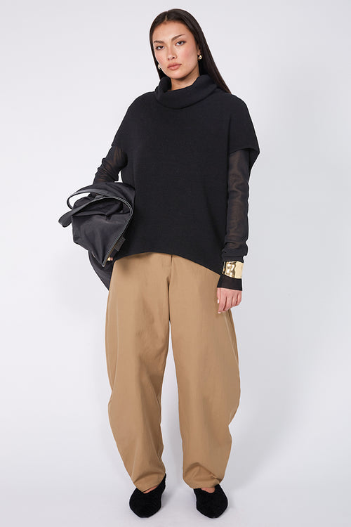 sphere polo sweater / black