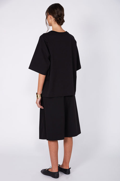allot short / black