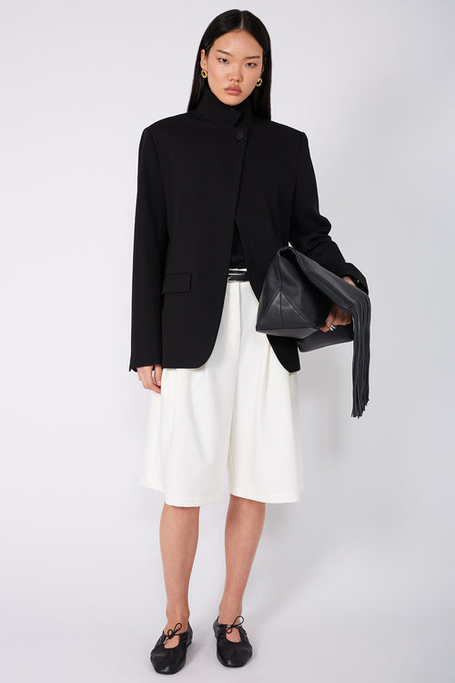 allot short / ivory cream