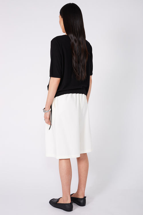 allot short / ivory cream