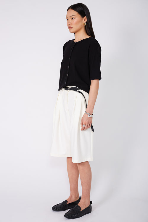 allot short / ivory cream