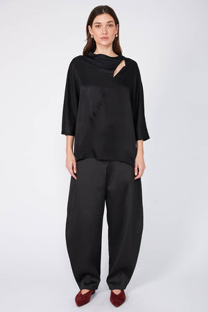 apart top / black
