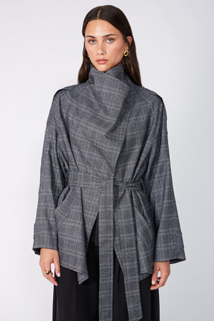 assign short trench / grey marle plaid