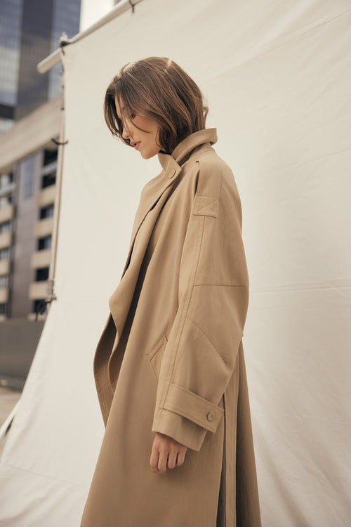 assign trench coat / camel