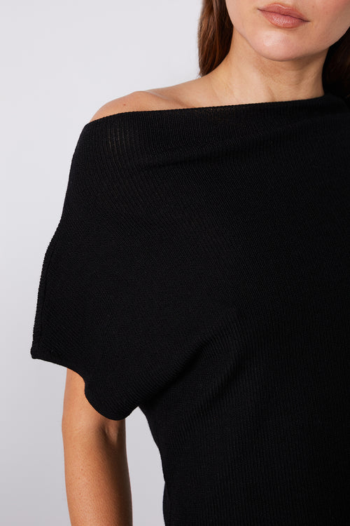 avoid vest sweater / black