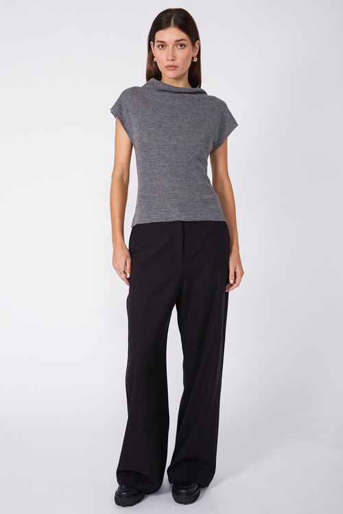 avoid vest sweater / grey marle