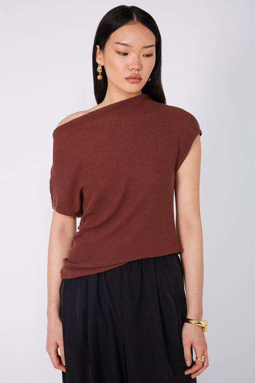 avoid vest sweater / terracotta