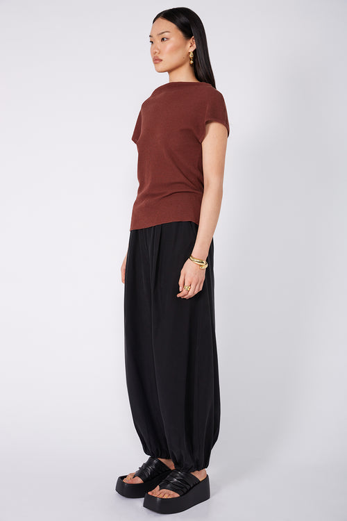avoid vest sweater / terracotta