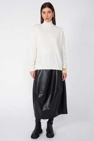 collected sweater / cream