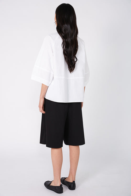 critic shirt / white