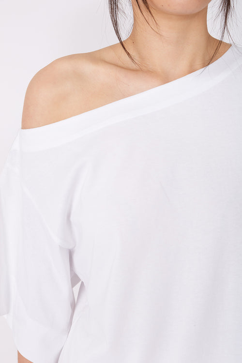 direction tee / white