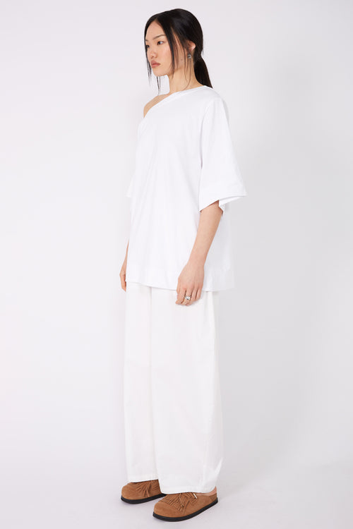 direction tee / white
