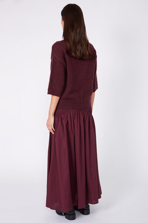 disperse skirt / dark plum