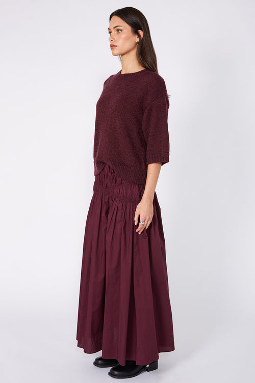 disperse skirt / dark plum