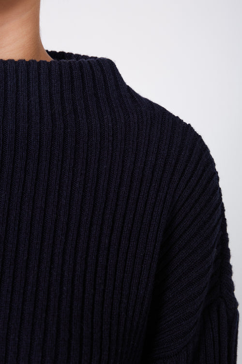 forgo rib sweater / navy blue
