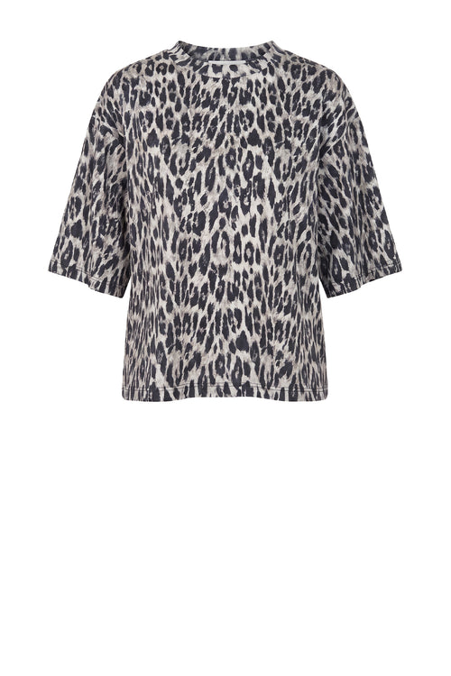 fronted wilderness tee / silver| black wilderness print