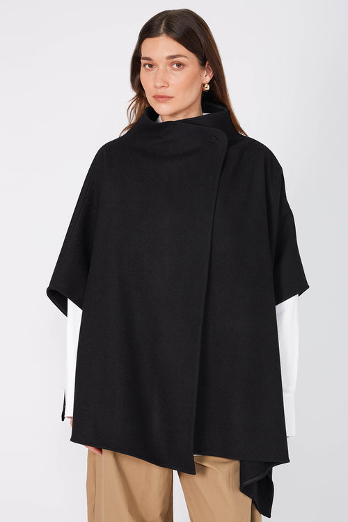 funnel cape coat / black
