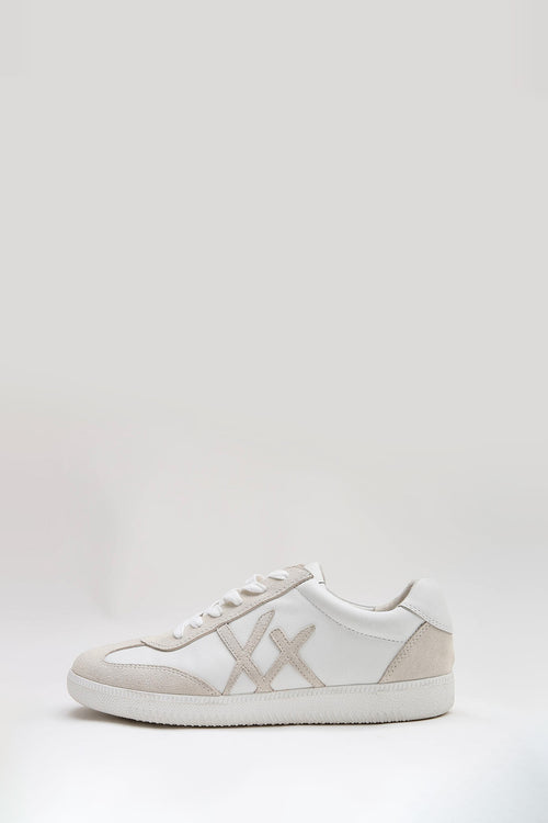 kiss kicks / white|white