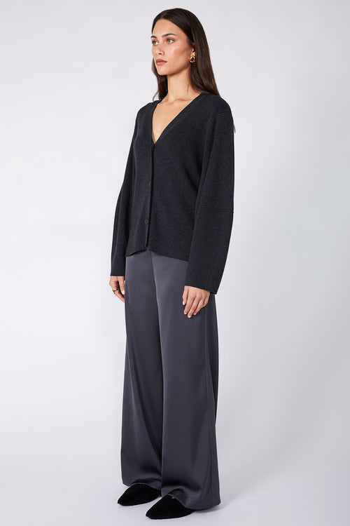 logical cardi / dark charcoal marle