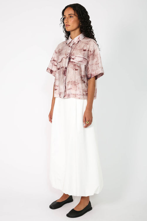carved shirt / marble garnet red