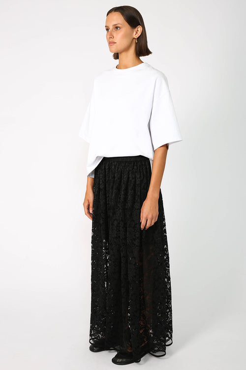 cohesive lace skirt / black lace