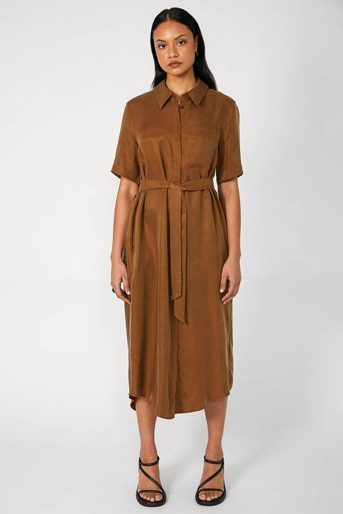 line short sleeve shirt dress / caramel brown