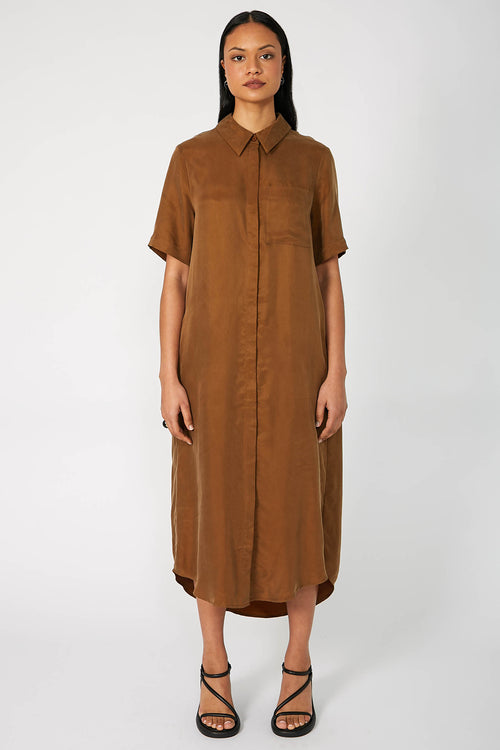 line short sleeve shirt dress / caramel brown