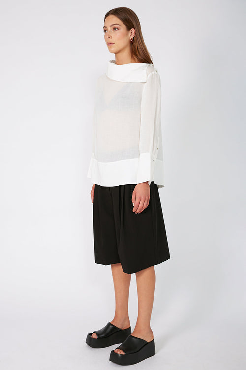 sail top / white